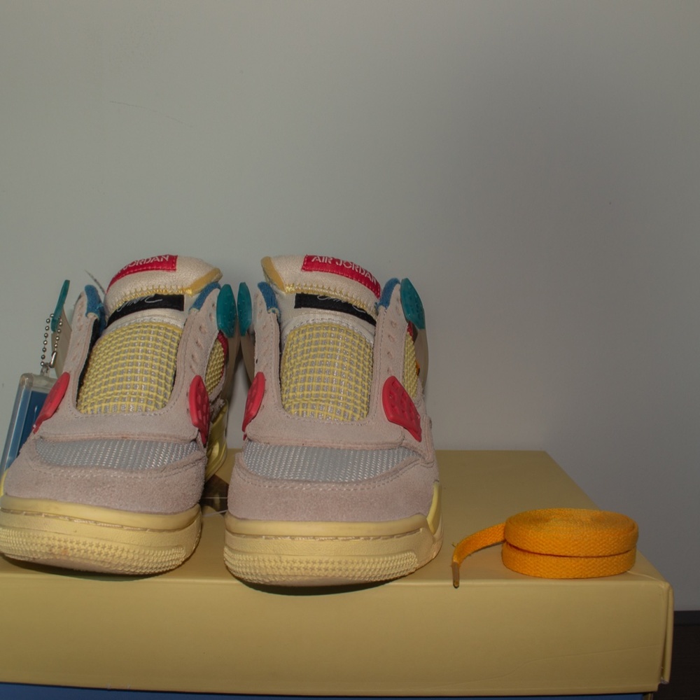 Size 5.5 - Jordan 4 Retro x Union LA Guava Ice 2020 - Picture 11 of 11